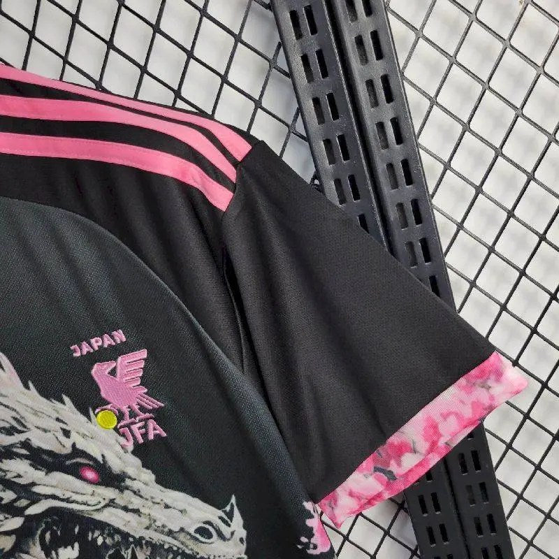 Japon spéciale 2024-2025 Noir/Rose