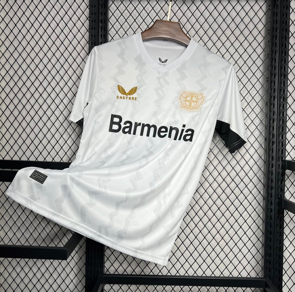 Leverkusen extérieur 2024-2025