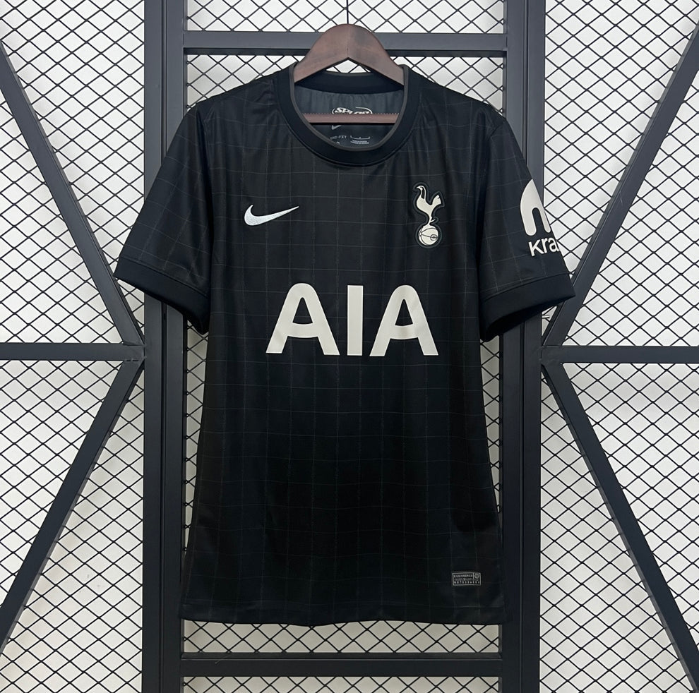 Tottenham extérieur 2025-2026