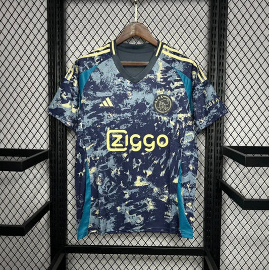 Ajax extérieur 2024-2025