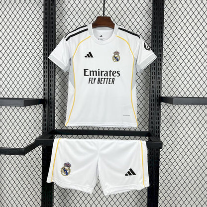 Ensemble Short Real Madrid domicile 2025-2026