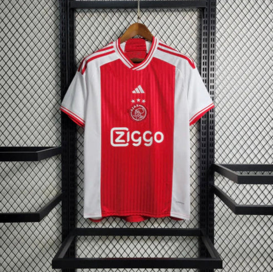 Ajax domicile 2024-2025