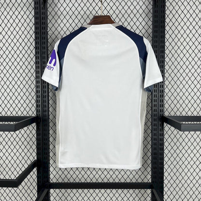 Tottenham domicile 2025-2026